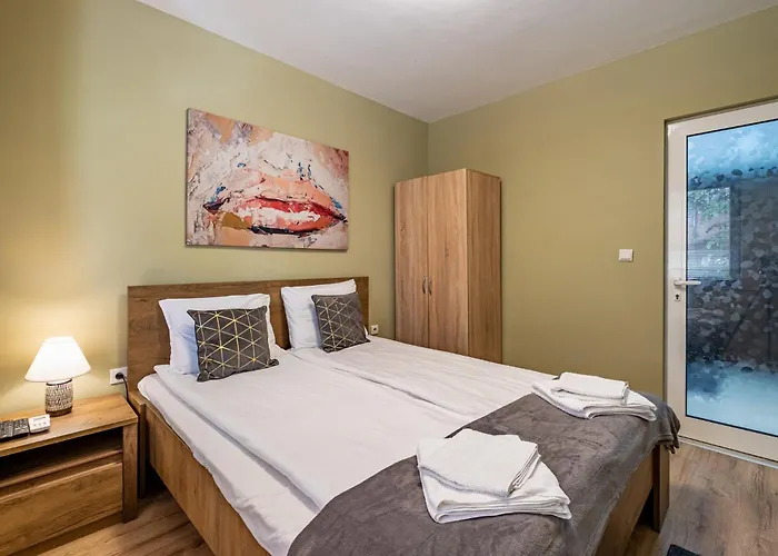 Karavelov Top Center Apartment